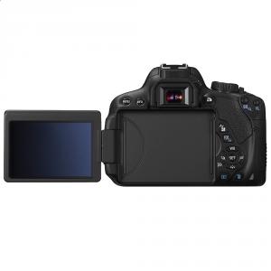 Canon EOS 650D + EF-s 18-55 DC III + Canon Gadget Bag 300EG + 8GB Wi-Fi card