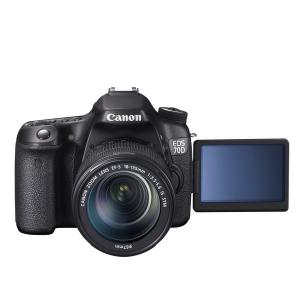 Canon EOS 70D + EF-S 18-135 mm STM