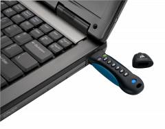 Флаш памет Corsair Padlock® 3 16GB Secure USB 3.0 Flash Drive with Keypad