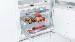 Bosch KIF86PF30 SER8; Premium; Built-in fridge-freezer Nofrost A++ 177