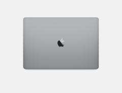Преносим компютър Apple MacBook Pro 15 Touch Bar/QC i7 2.8GHz/16GB/256GB SSD/Radeon