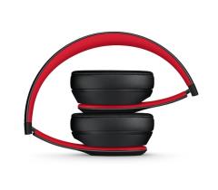 Beats Solo3 Wireless On-Ear Headphones - The Beats Decade Collection - Defiant Black-Red